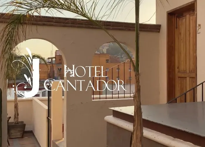 Hotel Jardin Del Cantador